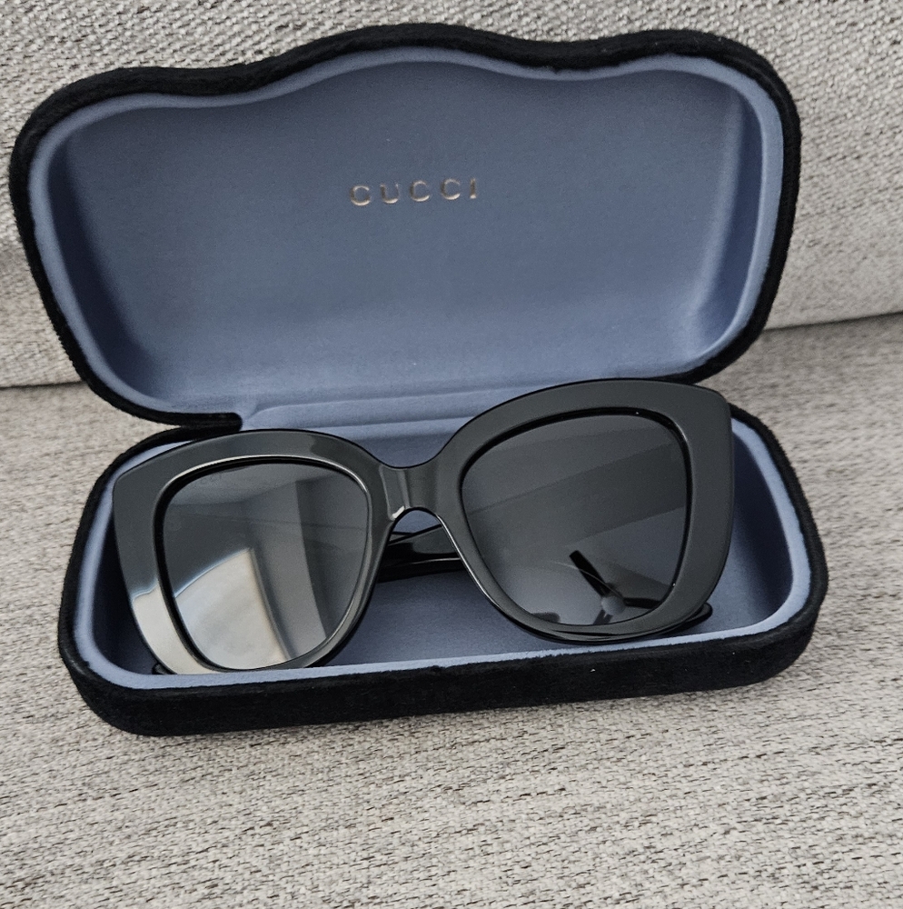 Gucci Black and Gold Sunglasses